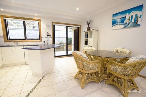 Property photo of 2/14 The Waves Thirroul NSW 2515