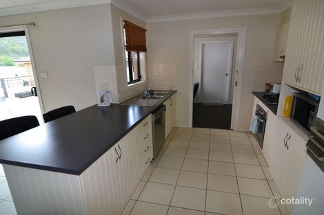 Property photo of 7 Henderson Place Lithgow NSW 2790