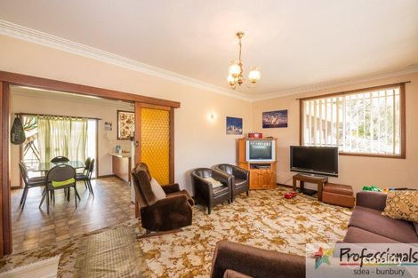 19 Ford Rd, Geographe, WA 6280