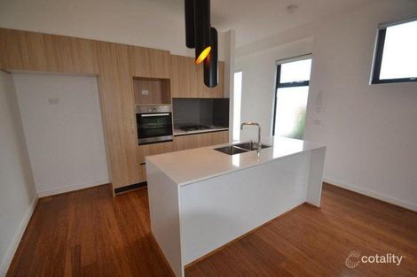 Property photo of 17/82 Roseneath Street Clifton Hill VIC 3068
