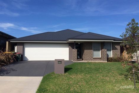 15 Minya Cres, Gledswood Hills, NSW 2557