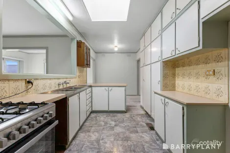 Property photo of 23 Morris Road Croydon VIC 3136