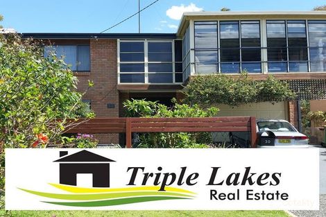 Property photo of 30 Kullaroo Road Summerland Point NSW 2259