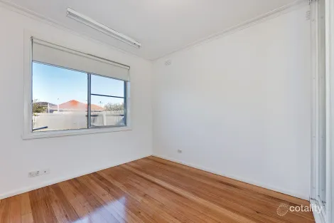 Property photo of 65 Oleander Drive St Albans VIC 3021