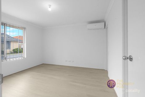 Property photo of 32/11 Hazlett Way Canning Vale WA 6155