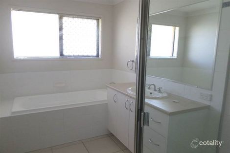 Property photo of 16 Arnhem Street Flinders View QLD 4305