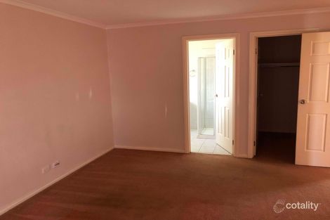Property photo of 4 Kellybrook Close Delahey VIC 3037