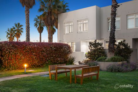 Property photo of 12/105-107 Beach Street Port Melbourne VIC 3207