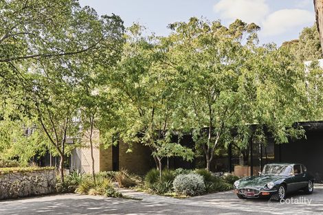 Property photo of 97 Yarrbat Avenue Balwyn VIC 3103
