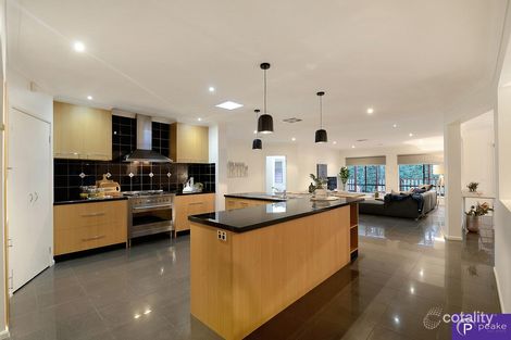 Property photo of 35 St Ives Drive Narre Warren South VIC 3805