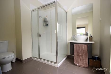 Property photo of 38 Huntingfield Drive Warrnambool VIC 3280