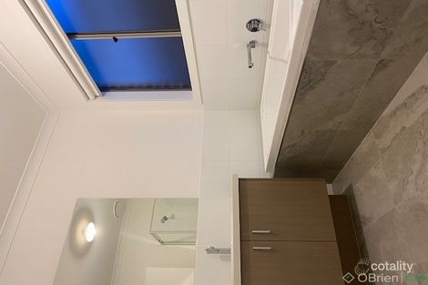 Property photo of 16 Southern Close Drouin VIC 3818