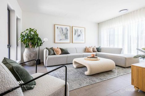 8 Mckinnon Cct, Gledswood Hills, NSW 2557