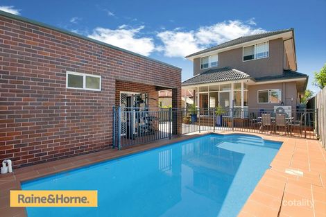 Property photo of 76 First Avenue Rodd Point NSW 2046