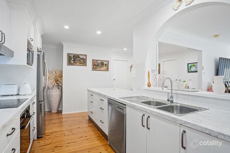 Property photo of 10 Crighton Place Dapto NSW 2530