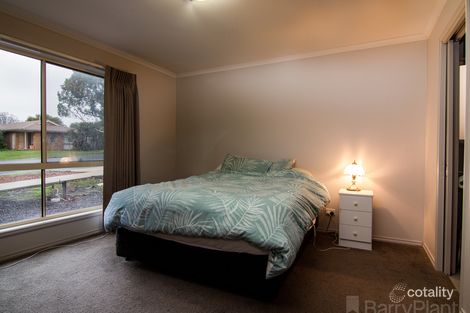 Property photo of 12 Queen Street Kangaroo Flat VIC 3555