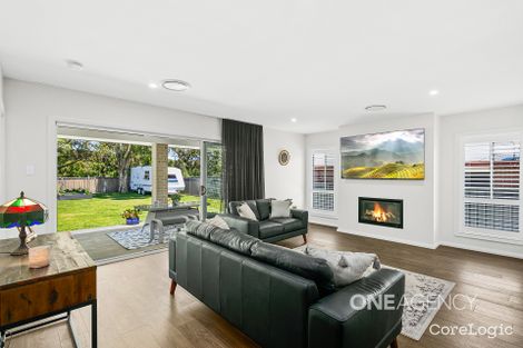 Property photo of 14 The Esplanade Oak Flats NSW 2529