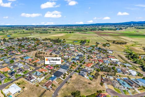 Property photo of 24 April Circuit Bolwarra Heights NSW 2320