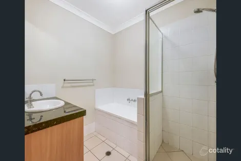 Property photo of 35 Amity Drive Rothwell QLD 4022
