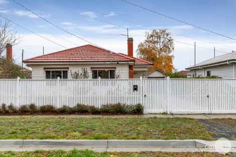 Property photo of 17 Alexandra Street Sebastopol VIC 3356