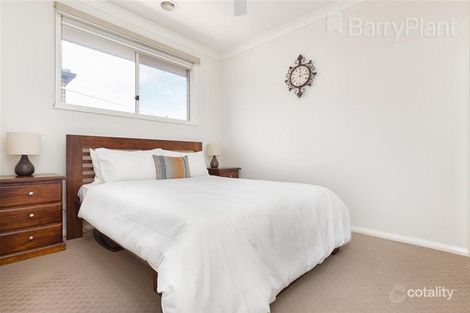 Property photo of 27 Kotiko Road Keysborough VIC 3173