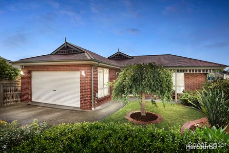 Property photo of 7 Lyndal Court Berwick VIC 3806