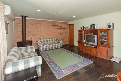 Property photo of 8 Brick Court Pearcedale VIC 3912