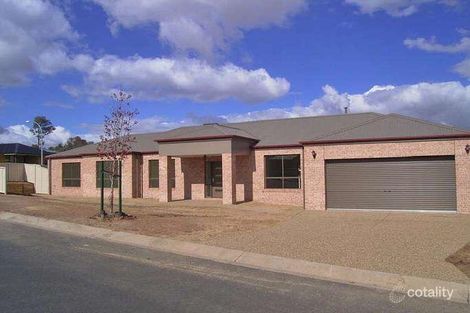 1 Dryandra Way, Thurgoona, NSW 2640