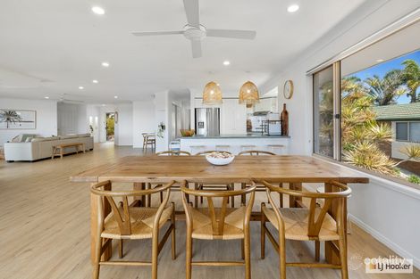 Property photo of 8 Jarrah Place Banora Point NSW 2486