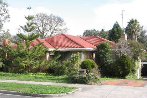 15 Romsey Rise, Doncaster East, VIC 3109