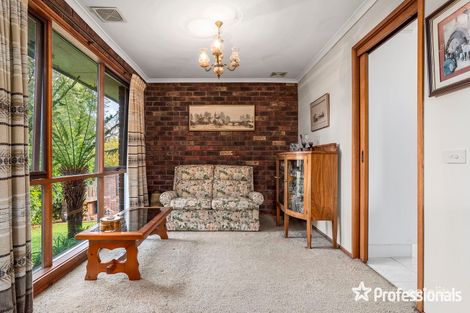 Property photo of 22 Eastwood Crescent Mooroolbark VIC 3138