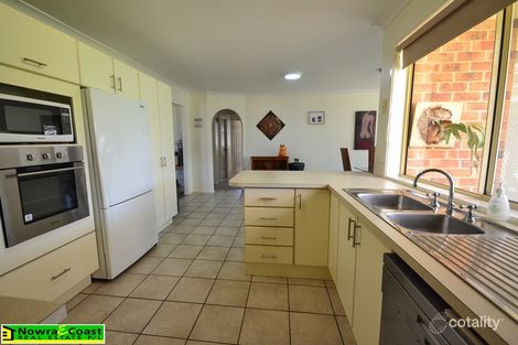 Property photo of 2 Regal Place Bomaderry NSW 2541