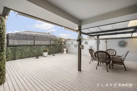 Property photo of 42 Darcys Circuit Gillieston Heights NSW 2321