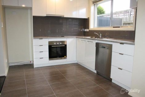 Property photo of 2/49 Yarralea Street Alphington VIC 3078