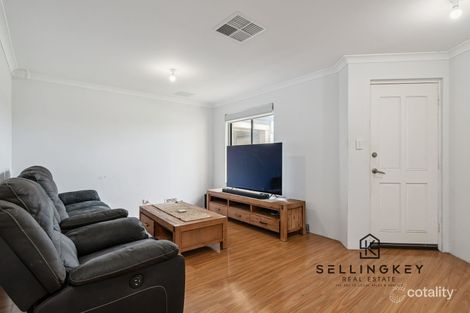 Property photo of 33 Amherst Road Canning Vale WA 6155