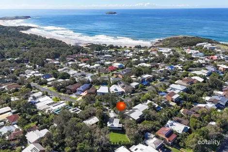 Property photo of 30 Dammerel Crescent Emerald Beach NSW 2456