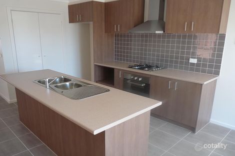 Property photo of 43 Kernan Court Craigieburn VIC 3064