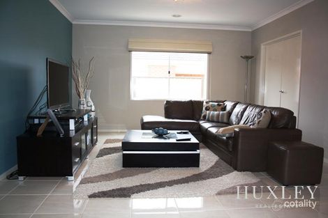 Property photo of 21 Stanthorp Street Burnside Heights VIC 3023