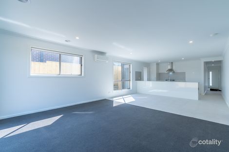 Property photo of 8 Hardhead Street Wallan VIC 3756