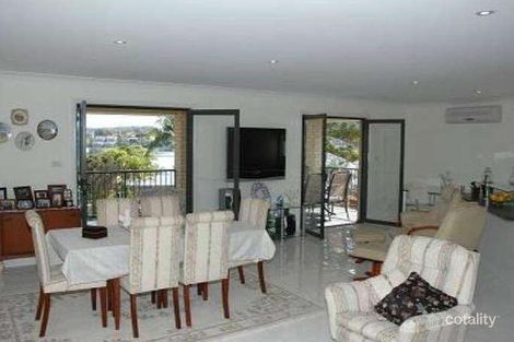 Property photo of 25 Asca Drive Green Point NSW 2251