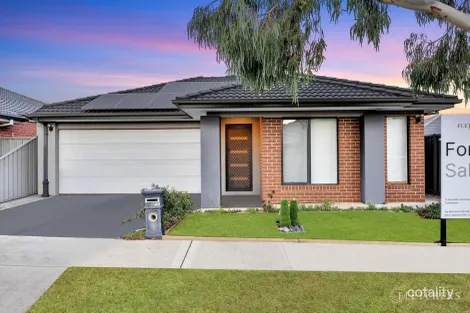 Property photo of 15 Riverside Concourse Cobblebank VIC 3338