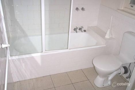 Property photo of 2/272 Hawthorn Road Caulfield VIC 3162