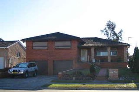 173 Humphries Rd, St Johns Park, NSW 2176