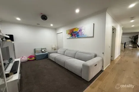 Property photo of 48 Dahlia Crescent Keysborough VIC 3173