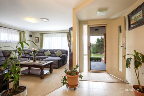 Property photo of 18 Loddon Circuit Albion Park NSW 2527