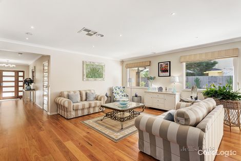 Property photo of 10 Purse Street Mount Waverley VIC 3149