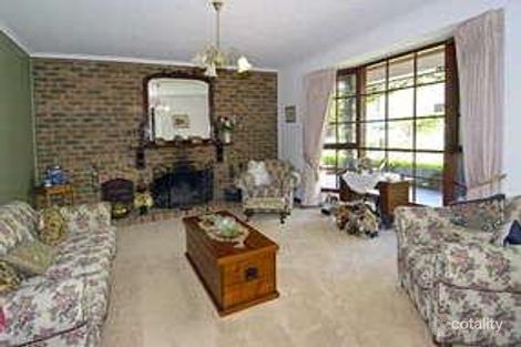 Property photo of 21 Leane Drive Eltham VIC 3095