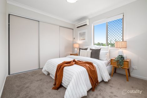 Property photo of 1/32 Herbertson Road Carina Heights QLD 4152