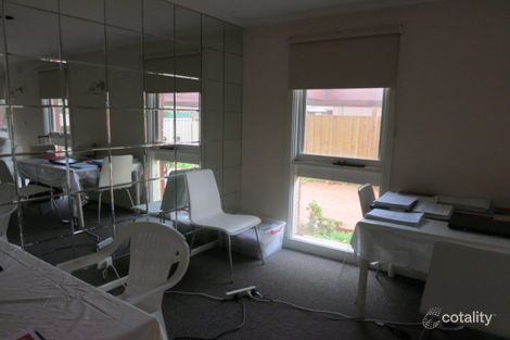Property photo of 63 Duncans Road Werribee VIC 3030