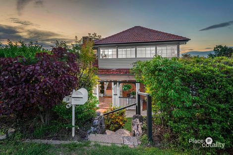 12 Stoneleigh St, Coorparoo, QLD 4151